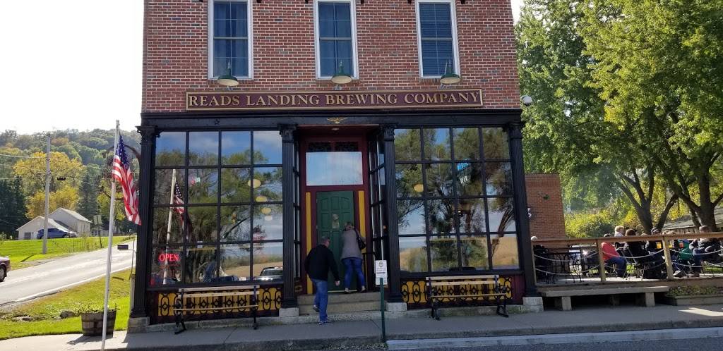 Reads Landing Brewing Company | restaurant | 70555 202nd Ave, Reads Landing, MN 55968, USA | 6515604777 OR +1 651-560-4777
