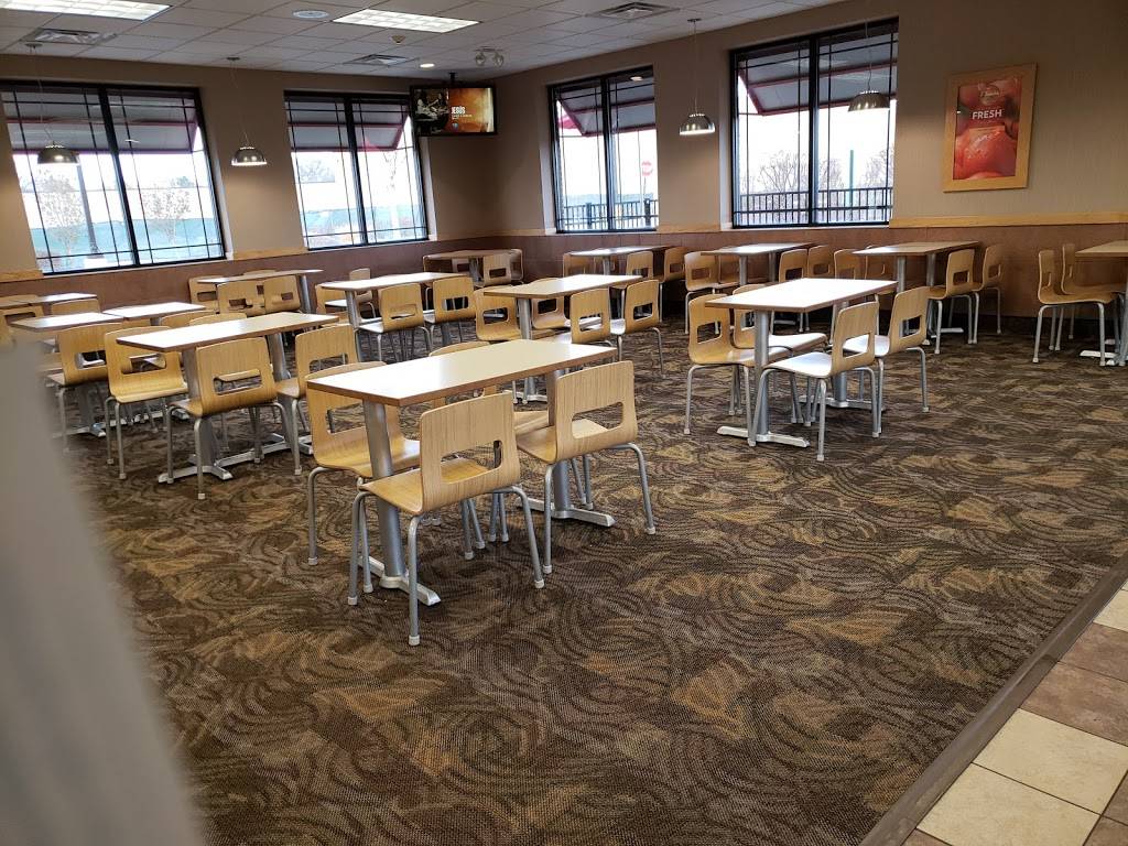 Wendys | restaurant | 3700 Touhy Avenue, Skokie, IL 60076, USA | 8476731991 OR +1 847-673-1991