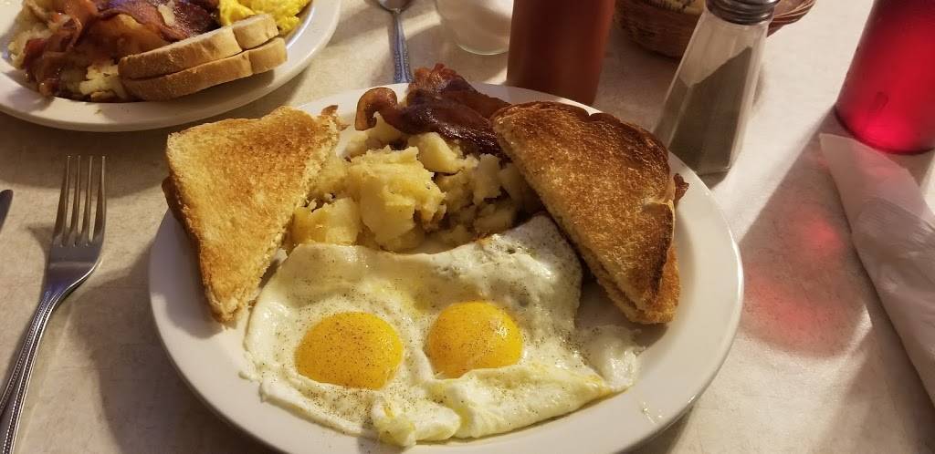 Kleifelds Restaurant | restaurant | 4048 Erie St, Willoughby, OH 44094, USA | 4409427646 OR +1 440-942-7646