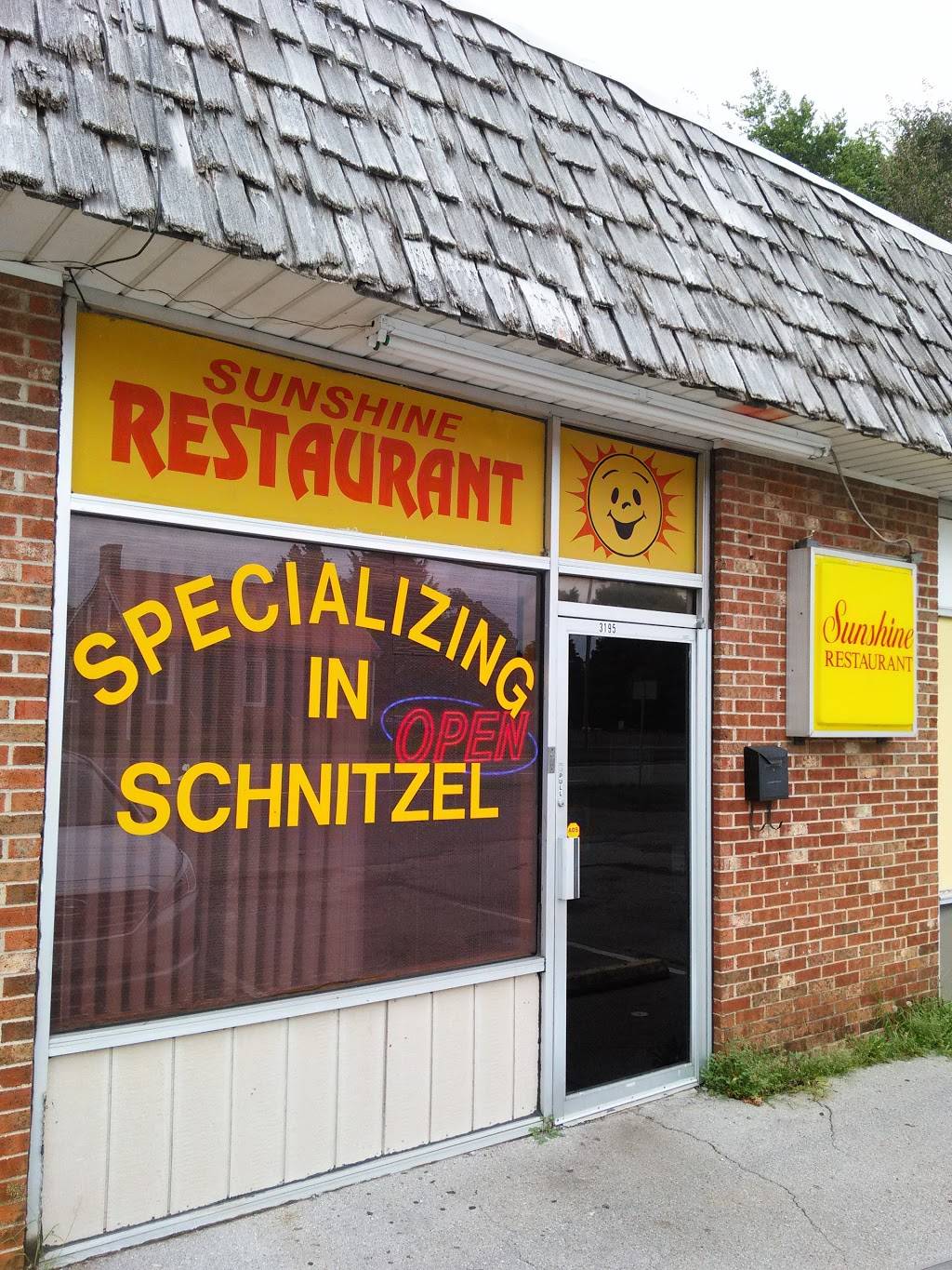 Sunshine Restaurant | restaurant | 3195 Fort Campbell Blvd, Clarksville, TN 37042, USA | 9314316565 OR +1 931-431-6565