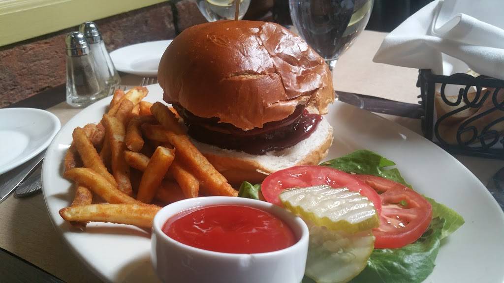 Ruvo East | restaurant | 105 Wynn Ln, Port Jefferson, NY 11777, USA | 6314763800 OR +1 631-476-3800