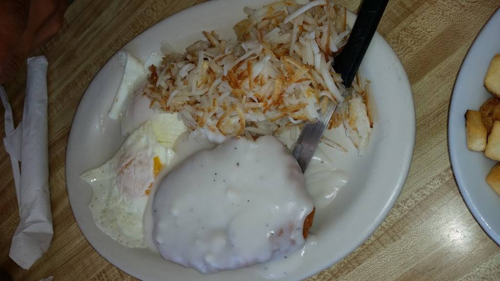 Sandras | restaurant | 831 N Main St, Belen, NM 87002, USA | 5058612222 OR +1 505-861-2222