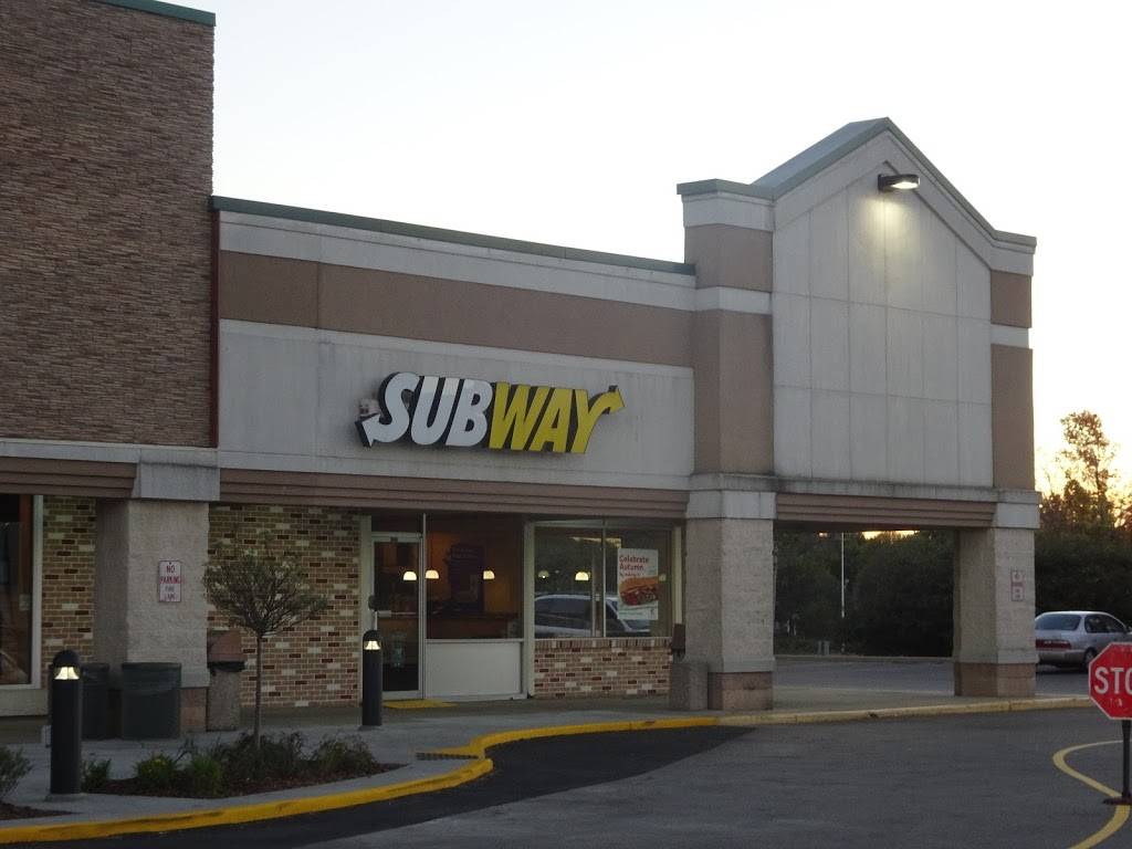 Subway | restaurant | 2813 N Sherman Ave, Madison, WI 53704, USA | 6082417827 OR +1 608-241-7827