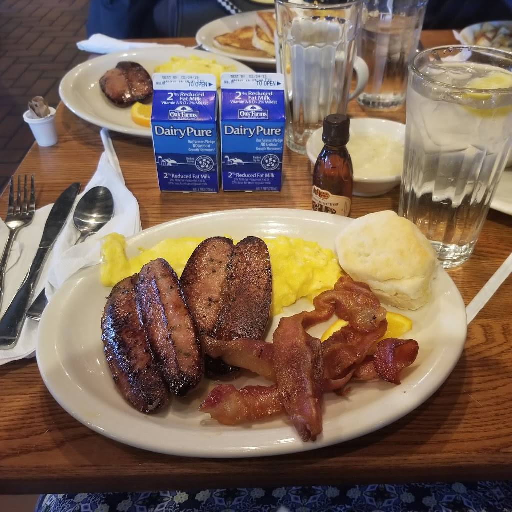 Cracker Barrel Old Country Store | restaurant | 4691 Gemini Pl, Fort Worth, TX 76106, USA | 8176248050 OR +1 817-624-8050