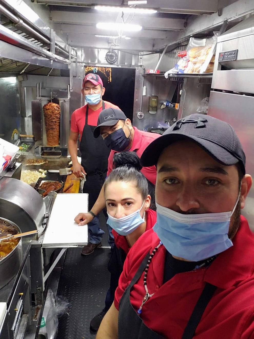 Tacos el pariente"" | restaurant | 3916 Nogalitos St, San Antonio, TX 78211, USA | 2108062033 OR +1 210-806-2033