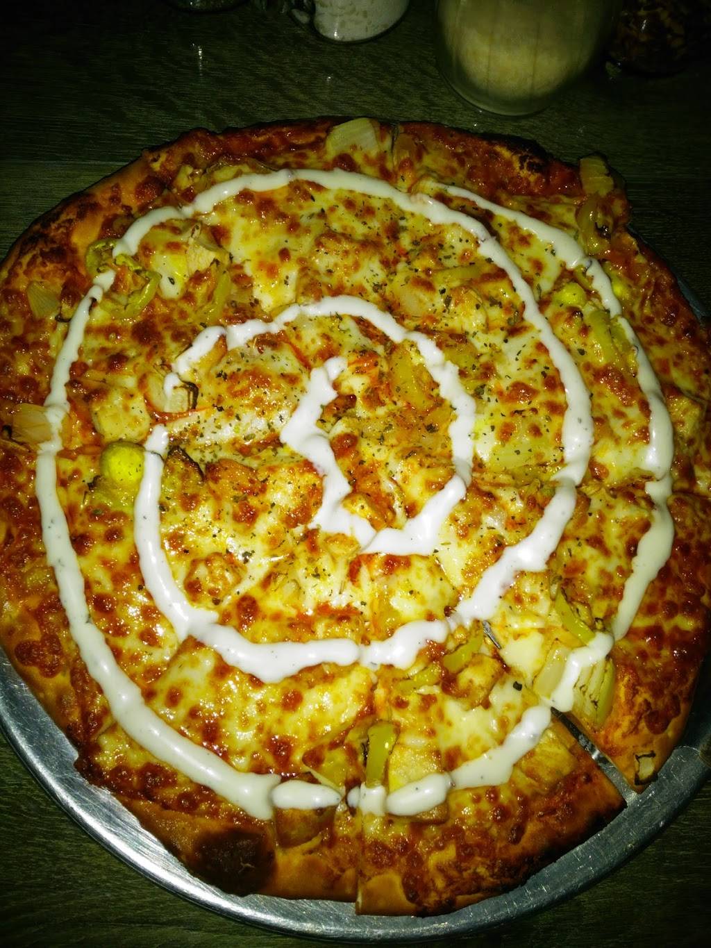 Daniellos Pizzeria and Pub | restaurant | 755 Main St, North Myrtle Beach, SC 29582, USA | 8432735168 OR +1 843-273-5168