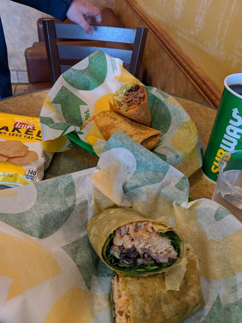 Subway | meal takeaway | 5613 North Academy Blvd Vickers And, N Academy Blvd, Colorado Springs, CO 80918, USA | 7195901001 OR +1 719-590-1001
