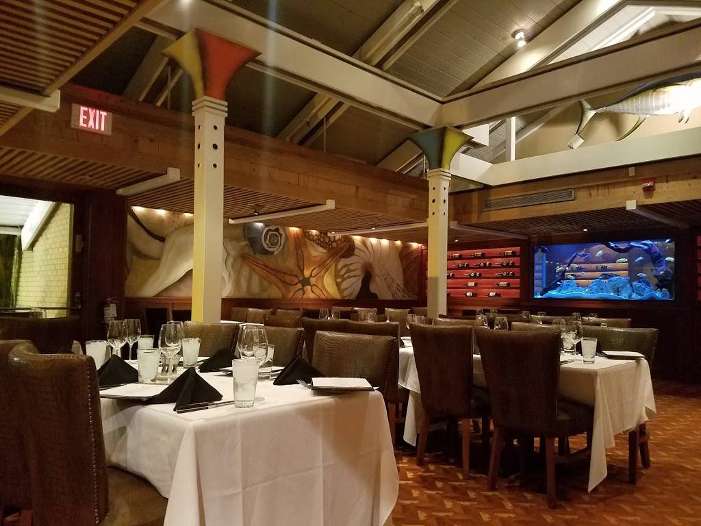 Johnnies Hideaway | restaurant | 12551 FL-535, Orlando, FL 32836, USA | 4078271111 OR +1 407-827-1111