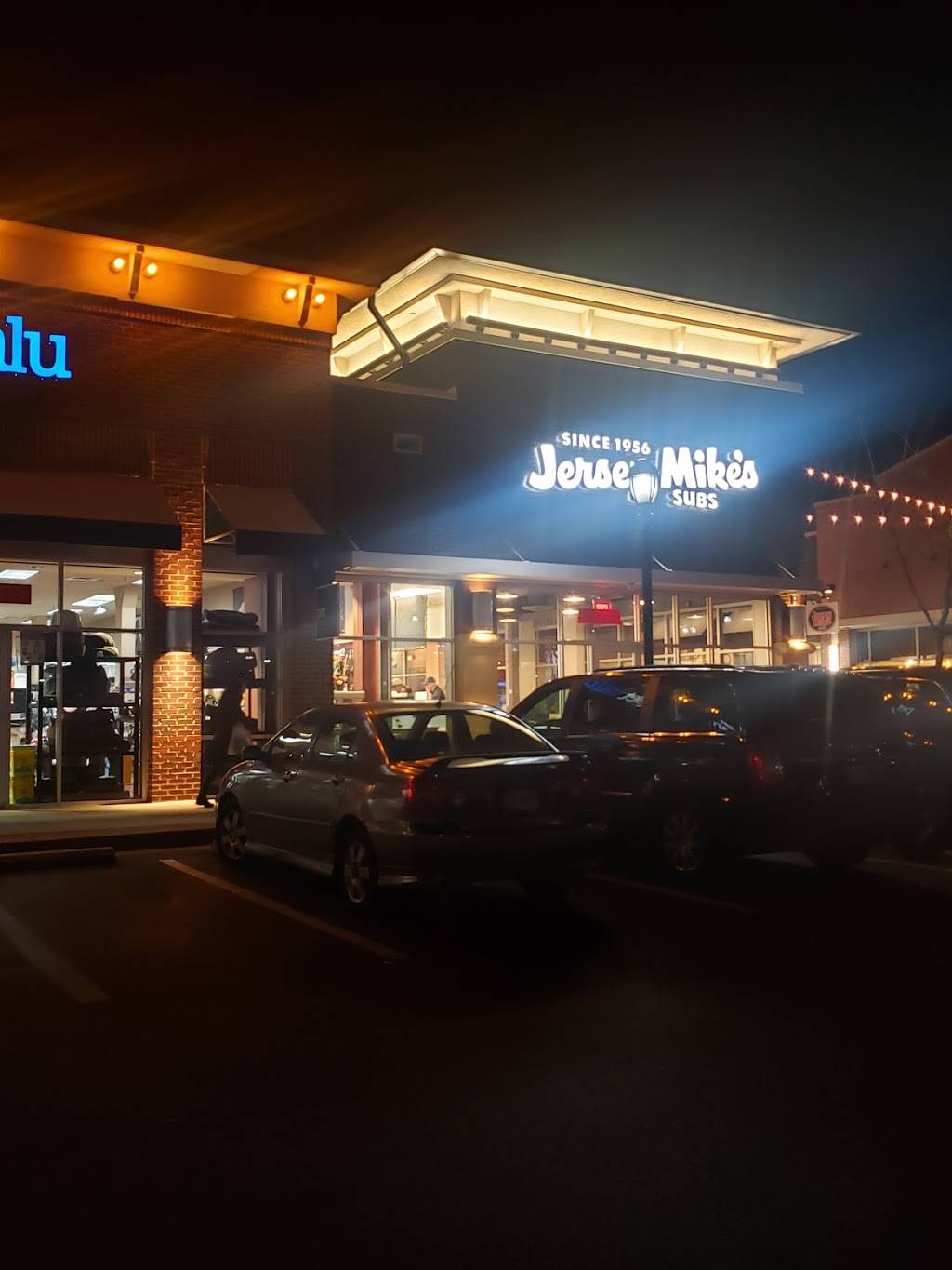 Jerrys Subs and Pizza | meal takeaway | 14933 Shady Grove Rd, Rockville, MD 20850, USA | 3014243100 OR +1 301-424-3100