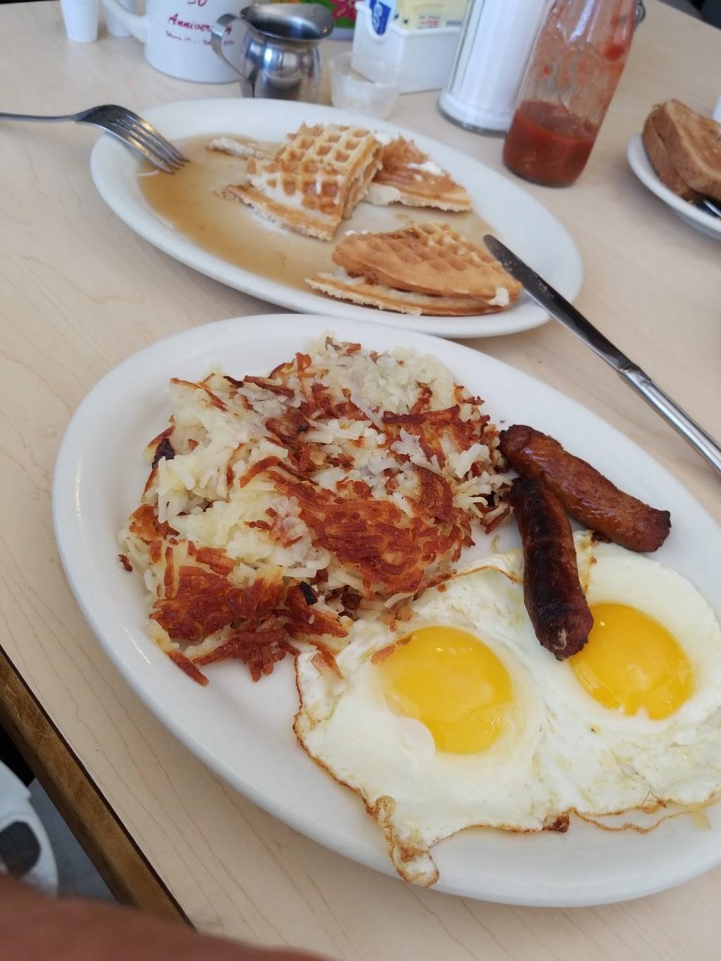 Dinos Family Restaurant | restaurant | 36930 Fremont Blvd, Fremont, CA 94536, USA | 5107926533 OR +1 510-792-6533