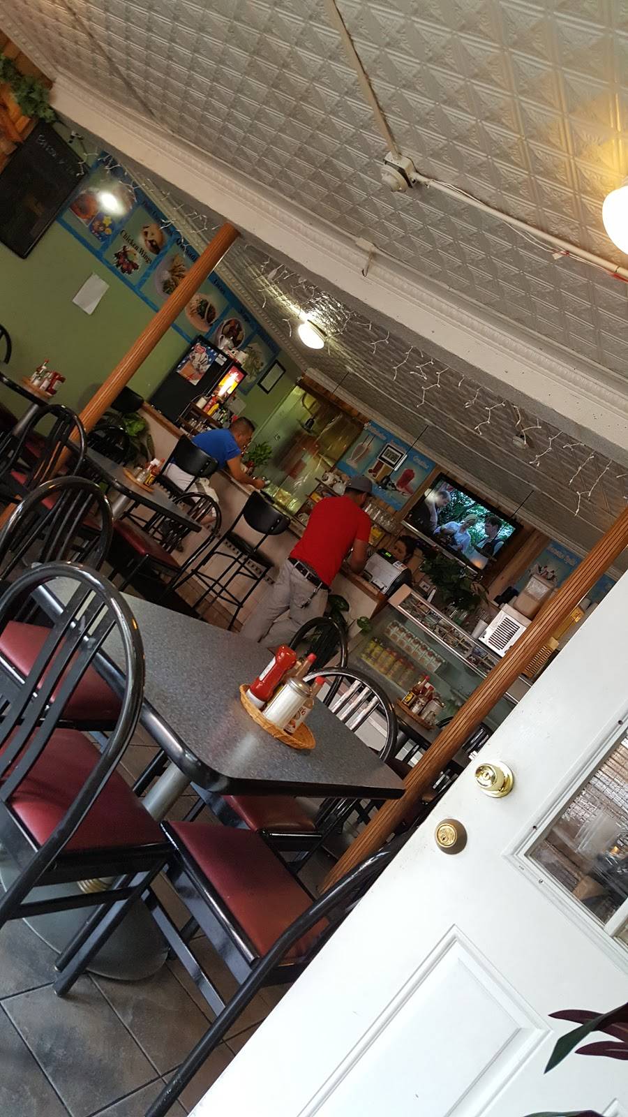 El Mana Restaurant Diner | restaurant | 28 N Main St, Spring Valley, NY 10977, USA | 8452906210 OR +1 845-290-6210