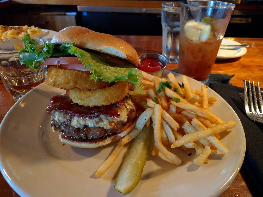 JaKs Grill | restaurant | 4548 California Ave SW, Seattle, WA 98116, USA | 2069377809 OR +1 206-937-7809