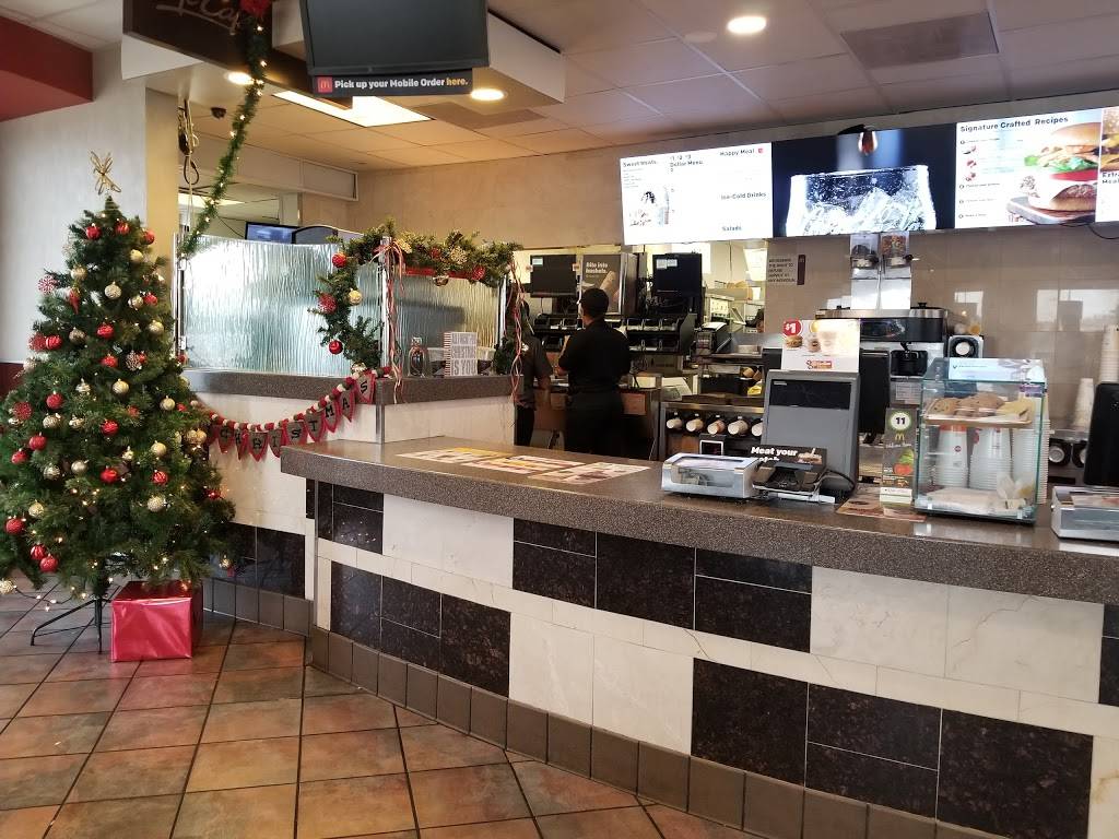 McDonalds | cafe | 8929 Clairemont Mesa Blvd, San Diego, CA 92123, USA | 8585698386 OR +1 858-569-8386