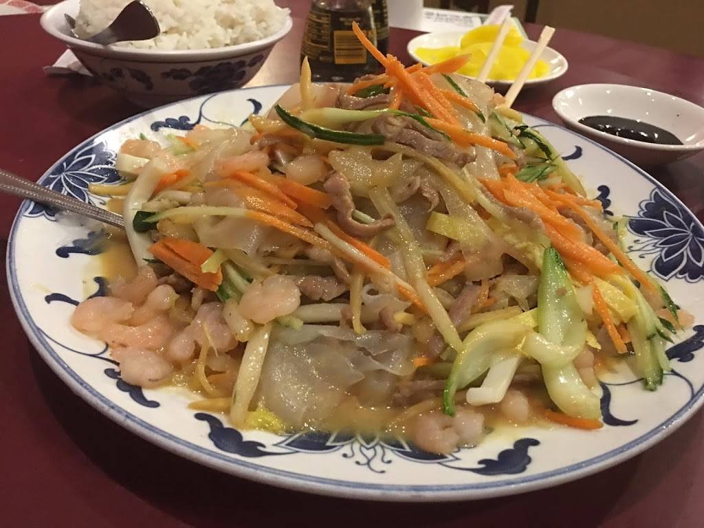 Twin Dragon Restaurant | restaurant | 9046 W Golf Rd, Niles, IL 60714, USA | 8478036777 OR +1 847-803-6777