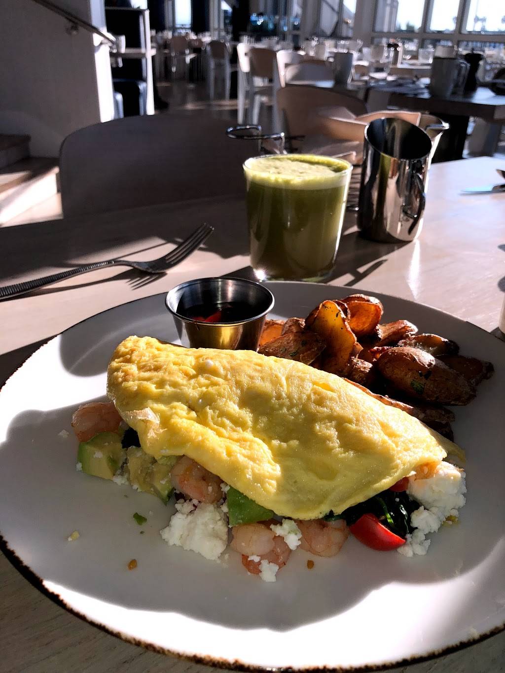 Crown Landing | cafe | 4000 Coronado Bay Rd, Coronado, CA 92118, USA | 6194244444 OR +1 619-424-4444