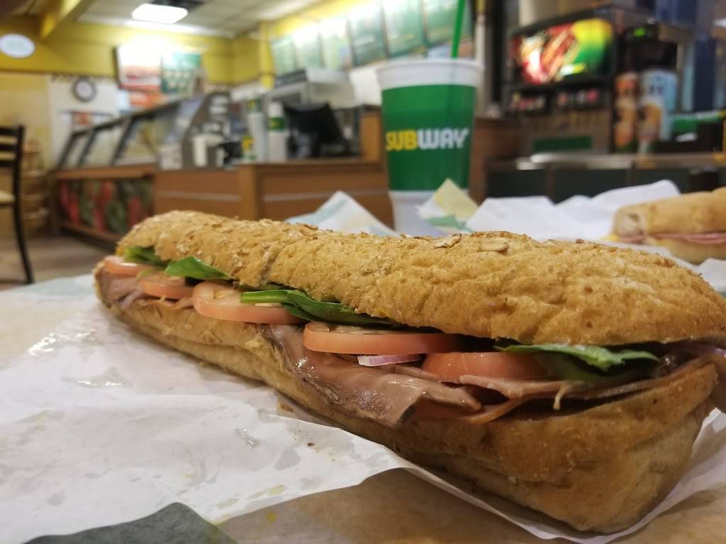 Subway Restaurants | restaurant | 126-B, FM 1960, Houston, TX 77073, USA | 2812339681 OR +1 281-233-9681