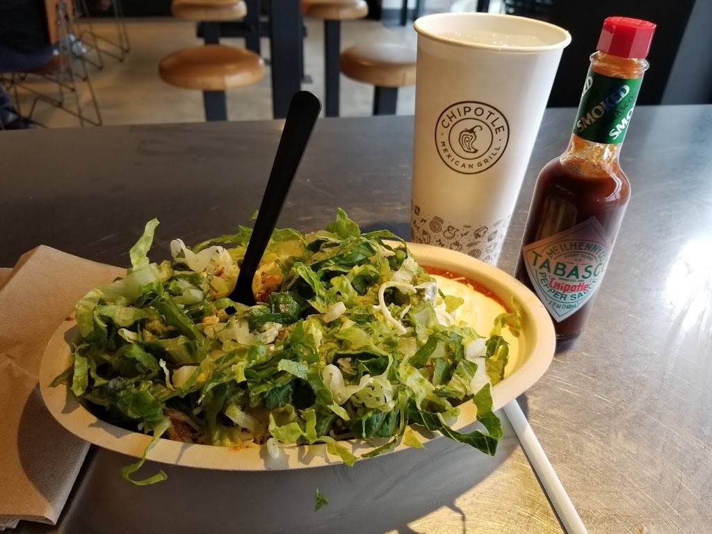 Chipotle Mexican Grill | restaurant | 945 Rockland Rd Ste A, Lake Bluff, IL 60044, USA | 8472955194 OR +1 847-295-5194