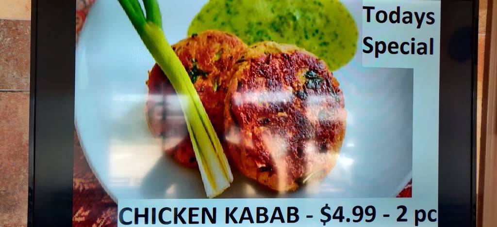 The Chicken Hut | restaurant | 426 E Lamar Blvd Ste 110, Arlington, TX 76011, USA | 6822700004 OR +1 682-270-0004