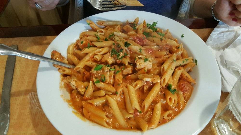 La Parmigiana | restaurant | 4448 NY-27A, Southampton, NY 11968, USA | 6312838030 OR +1 631-283-8030