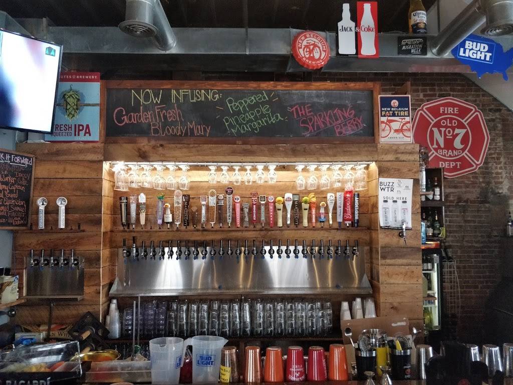 Bricks Pub & Grub | restaurant | 18 SE 3rd St, Lees Summit, MO 64063, USA | 8163471746 OR +1 816-347-1746