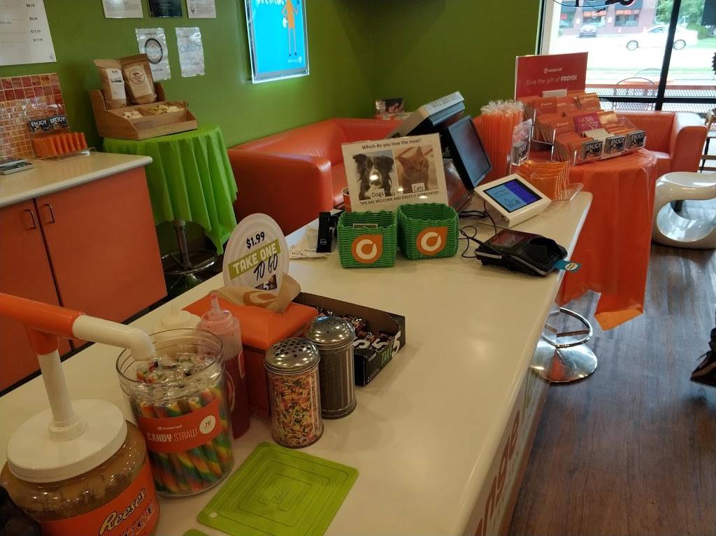 Orange Leaf Frozen Yogurt | restaurant | 1011 S Glenstone Ave, Springfield, MO 65804, USA | 4173682193 OR +1 417-368-2193