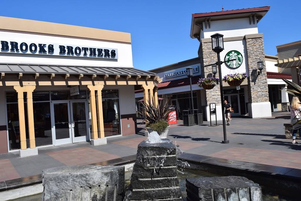 Starbucks | cafe | 2764 Livermore Outlets Dr, Livermore, CA 94551, USA | 9252439365 OR +1 925-243-9365