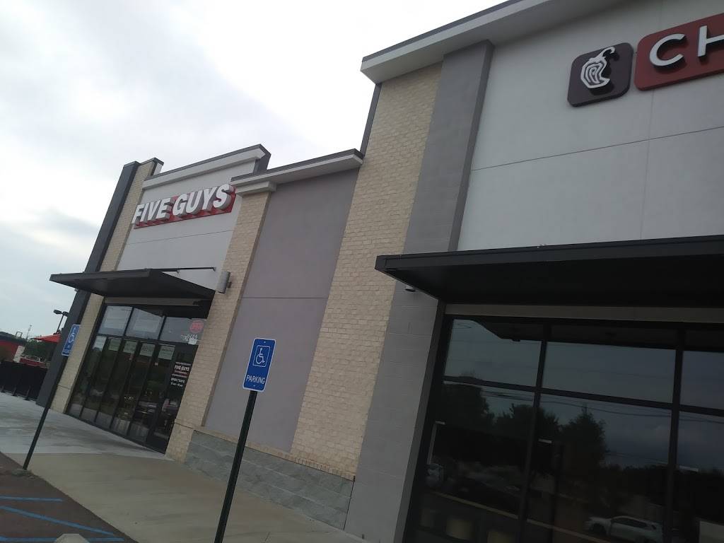 Chipotle Mexican Grill | restaurant | 2151 Jackson Ave W, Oxford, MS 38655, USA | 6622366412 OR +1 662-236-6412