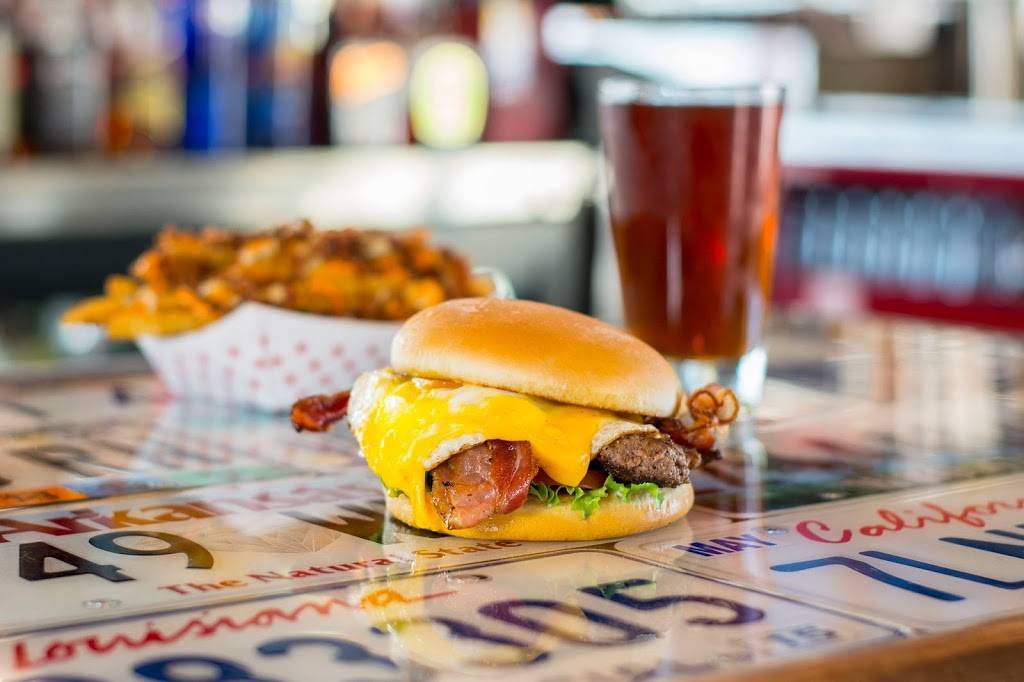 The Garage Burgers & Beer | restaurant | 5737, 601 S Bryant Ave, Edmond, OK 73034, USA | 4053415801 OR +1 405-341-5801