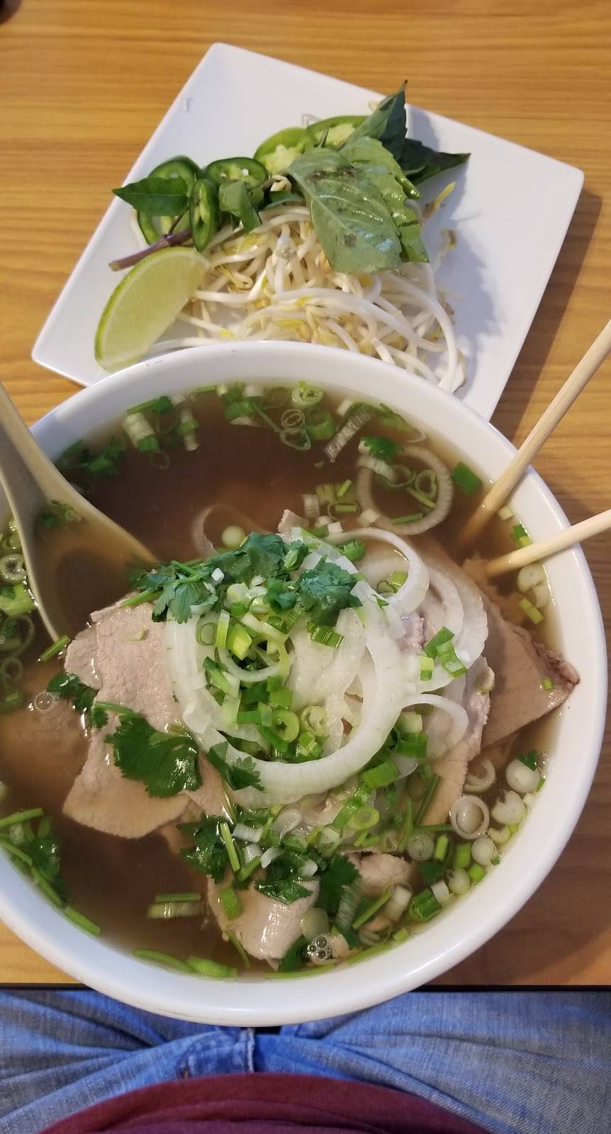 Kim Phung Restaurant | restaurant | 315 N Bell Blvd, Cedar Park, TX 78613, USA | 5125848064 OR +1 512-584-8064