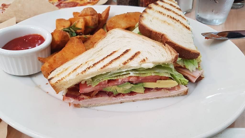 The Red Grape | restaurant | 529 1st St W, Sonoma, CA 95476, USA | 7079964103 OR +1 707-996-4103