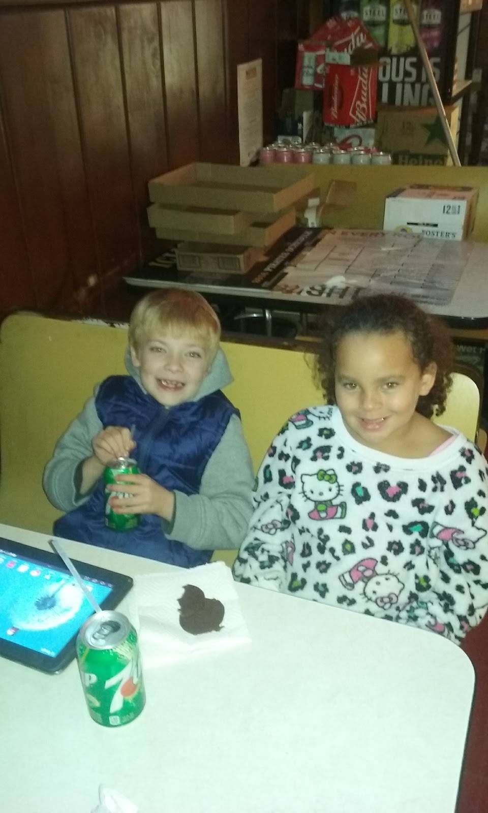 Rovidas Bar & Grill | restaurant | 834 Railroad St, Johnstown, PA 15901, USA | 8145394416 OR +1 814-539-4416