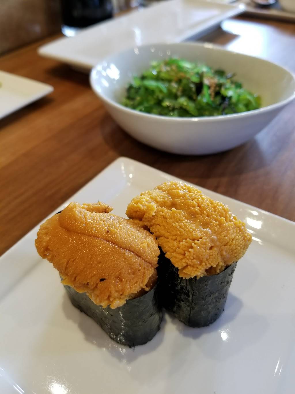 Kombu Sushi | restaurant | 3719 Sunset Blvd, Los Angeles, CA 90026, USA | 3236631048 OR +1 323-663-1048