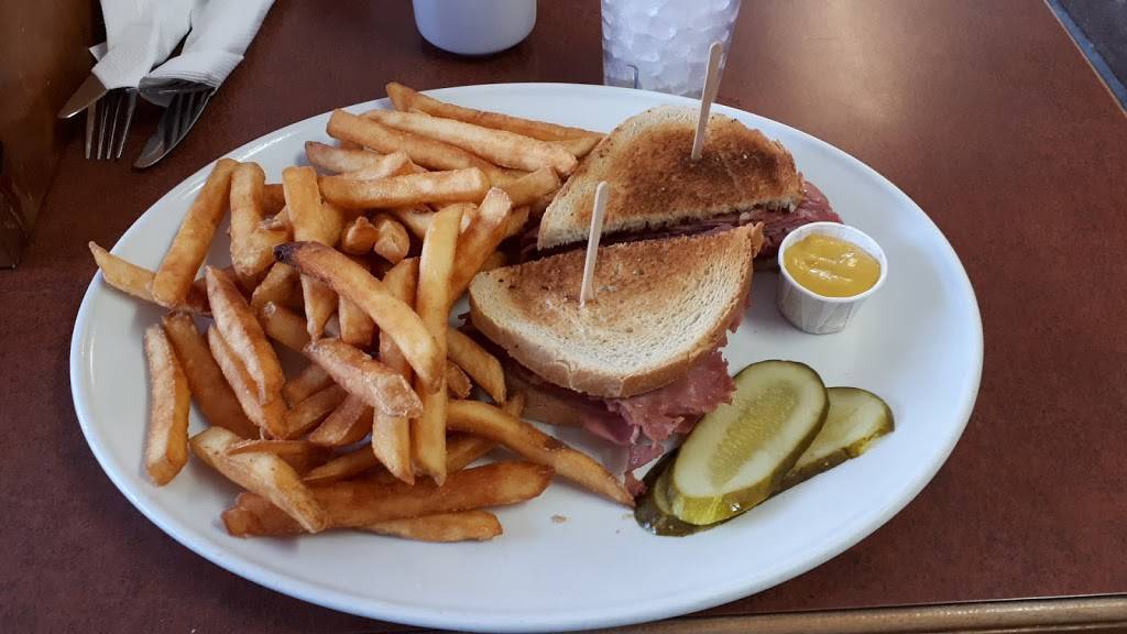 Michaels Eatery | restaurant | 44 Commercial Ave, Ajax, ON L1S 2H3, Canada | 9056199296 OR +1 905-619-9296