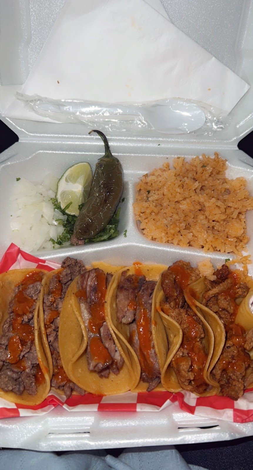 El Lugar Comida de Mexico | restaurant | 446 Cupples Rd, San Antonio, TX 78237, USA | 2109001616 OR +1 210-900-1616