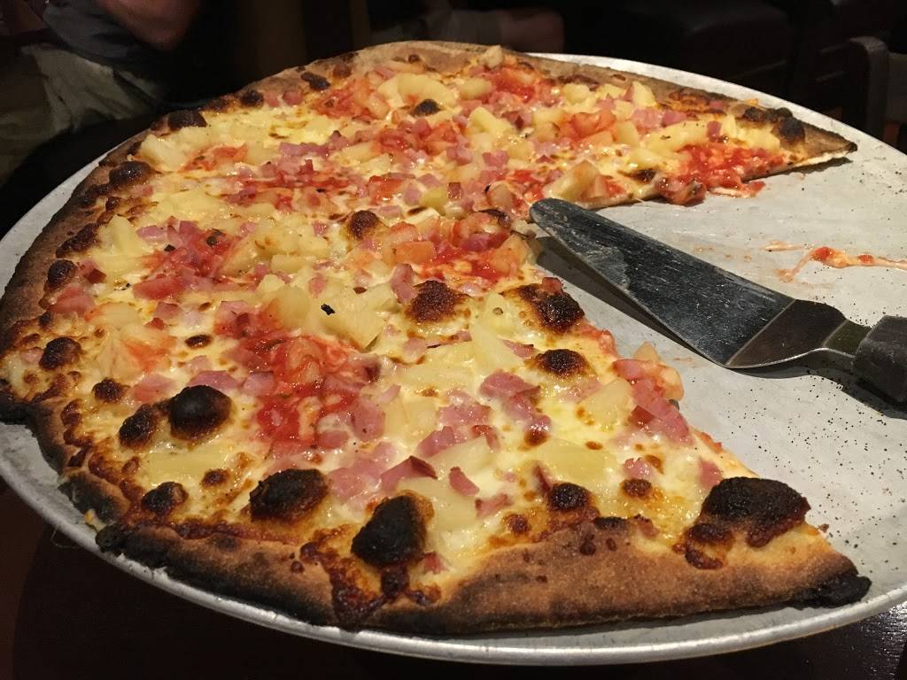 Angelos Coal Fired Pizza | restaurant | 1657 Hancock St, Quincy, MA 02169, USA | 6173023200 OR +1 617-302-3200