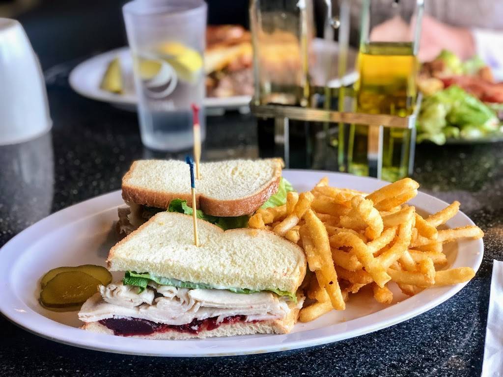 Cattins Family Dining | restaurant | 105 9th Ave SW, Puyallup, WA 98371, USA | 2538483494 OR +1 253-848-3494