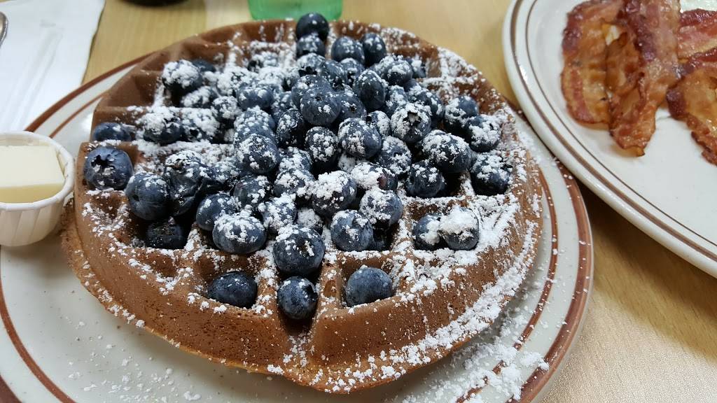 Pancakes Plus | restaurant | 5 Seeger Dr #5, Nanuet, NY 10954, USA | 8456244424 OR +1 845-624-4424