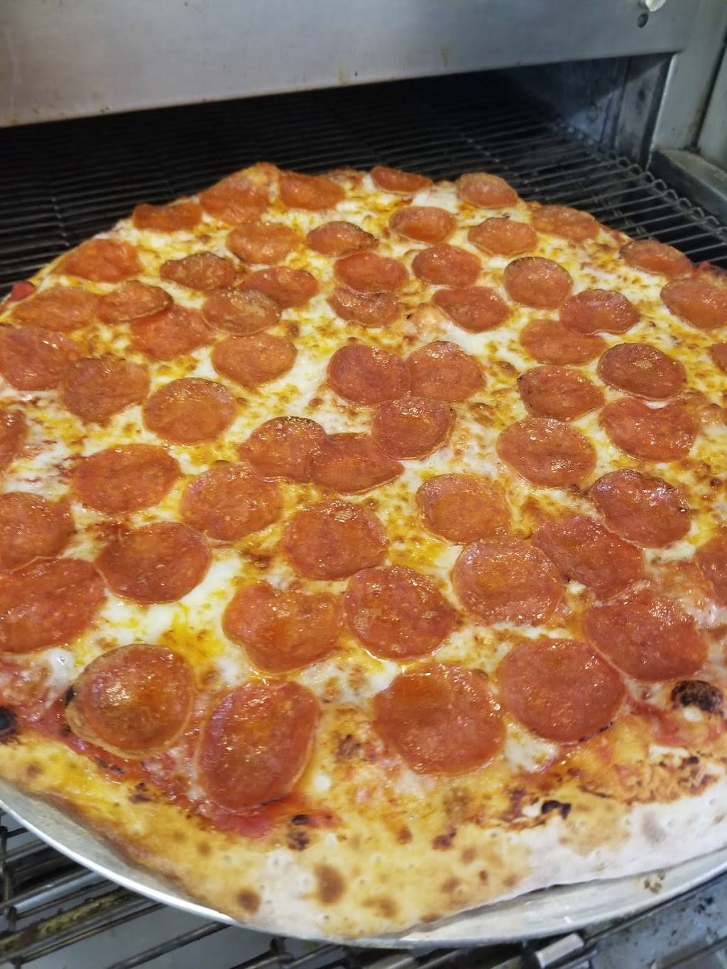 Mama Mia Pizza | restaurant | 9325 La Riviera Dr, Sacramento, CA 95826, USA | 9163647777 OR +1 916-364-7777