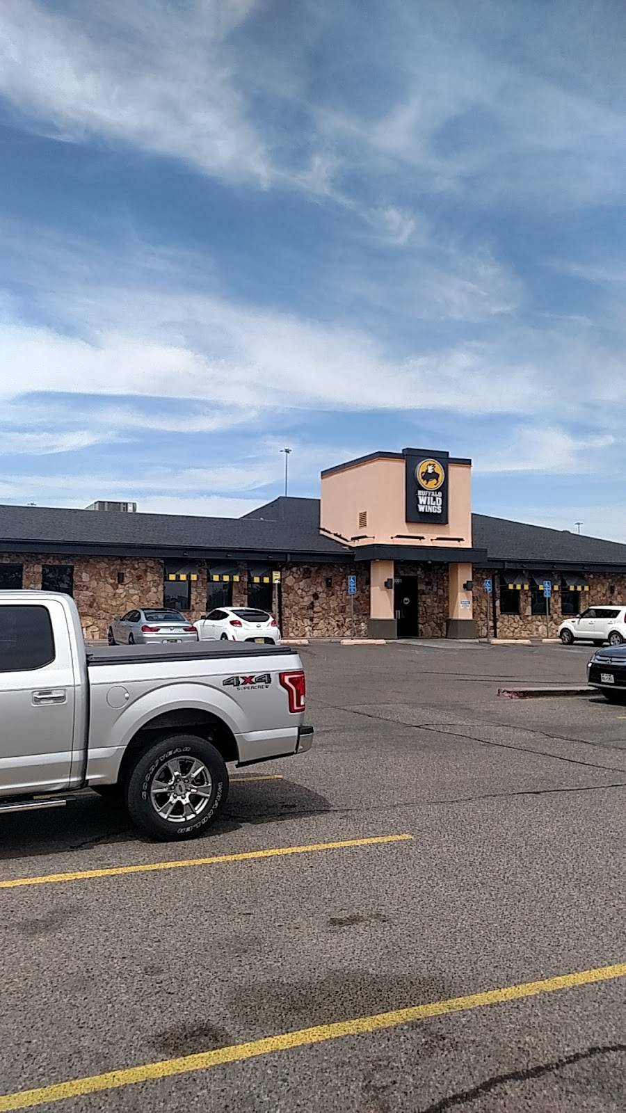 Buffalo Wild Wings | meal takeaway | 6001 Iliff Rd NW, Albuquerque, NM 87121, USA | 5053529464 OR +1 505-352-9464