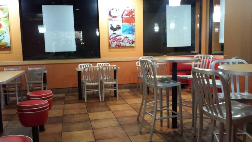 KFC | restaurant | 221 W Veterans Parkway, Yorkville, IL 60560, USA | 6305531954 OR +1 630-553-1954