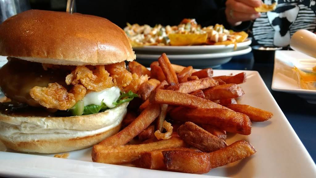 Dineamics Food & Drink | restaurant | 185 Pembroke St E, Pembroke, ON K8A 3J6, Canada | 6137327521 OR +1 613-732-7521