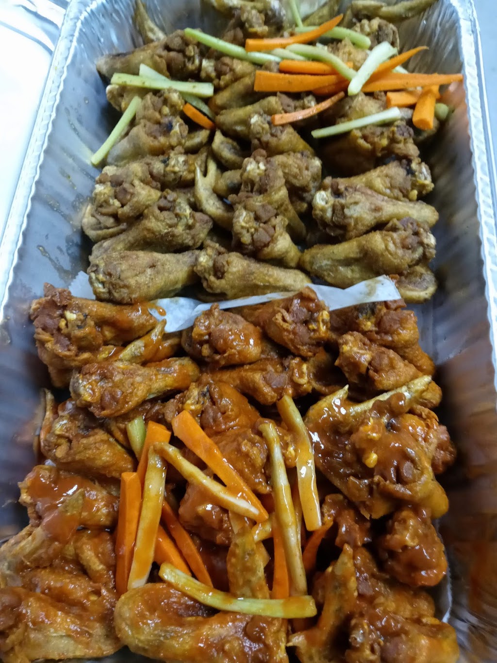 JCs Crumpys Hotwings Chelsea | restaurant | 2171 Chelsea Ave, Memphis, TN 38108, USA | 9012498207 OR +1 901-249-8207