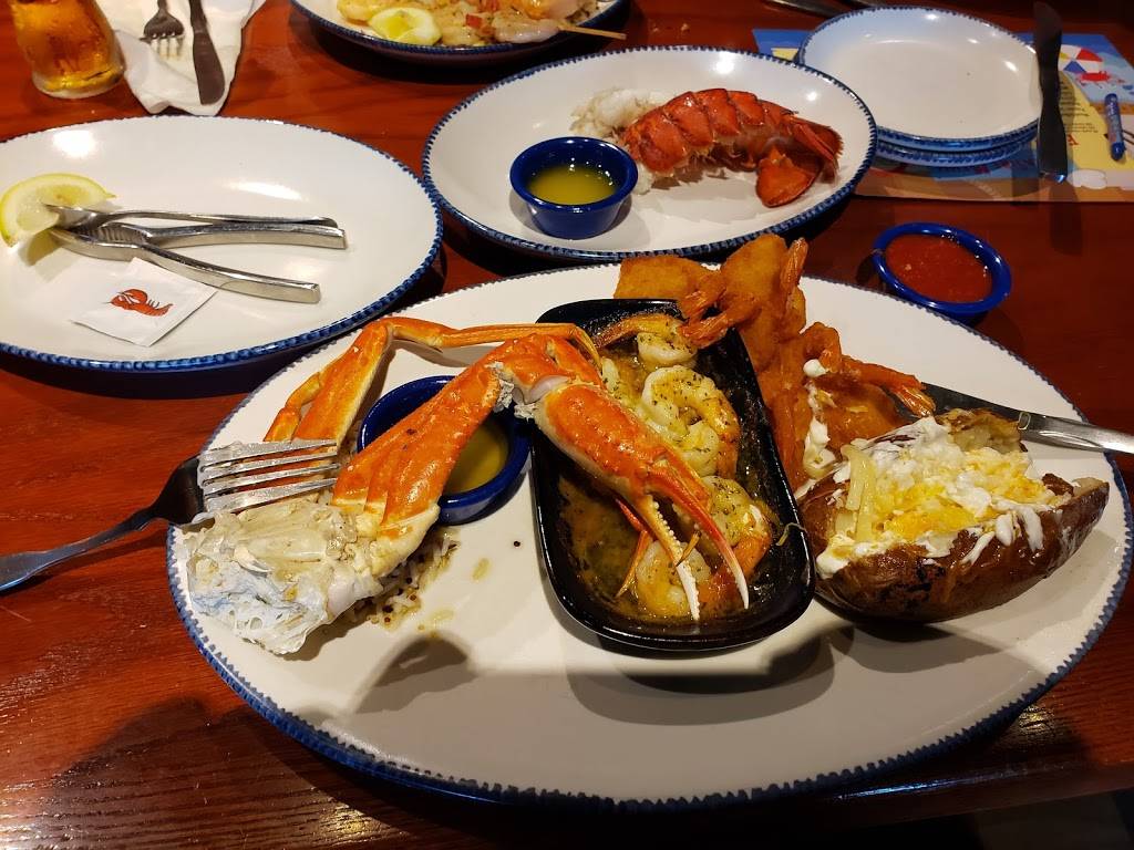 Red Lobster | restaurant | 10000 US-17 BUS, Myrtle Beach, SC 29572, USA | 8434977761 OR +1 843-497-7761