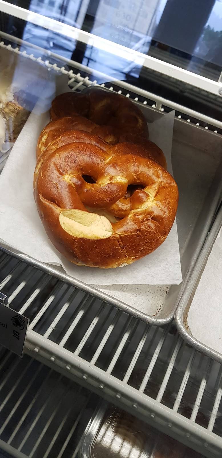 Black Hole Coffee House | cafe | 4504 Graustark St, Houston, TX 77006, USA | 7135280653 OR +1 713-528-0653