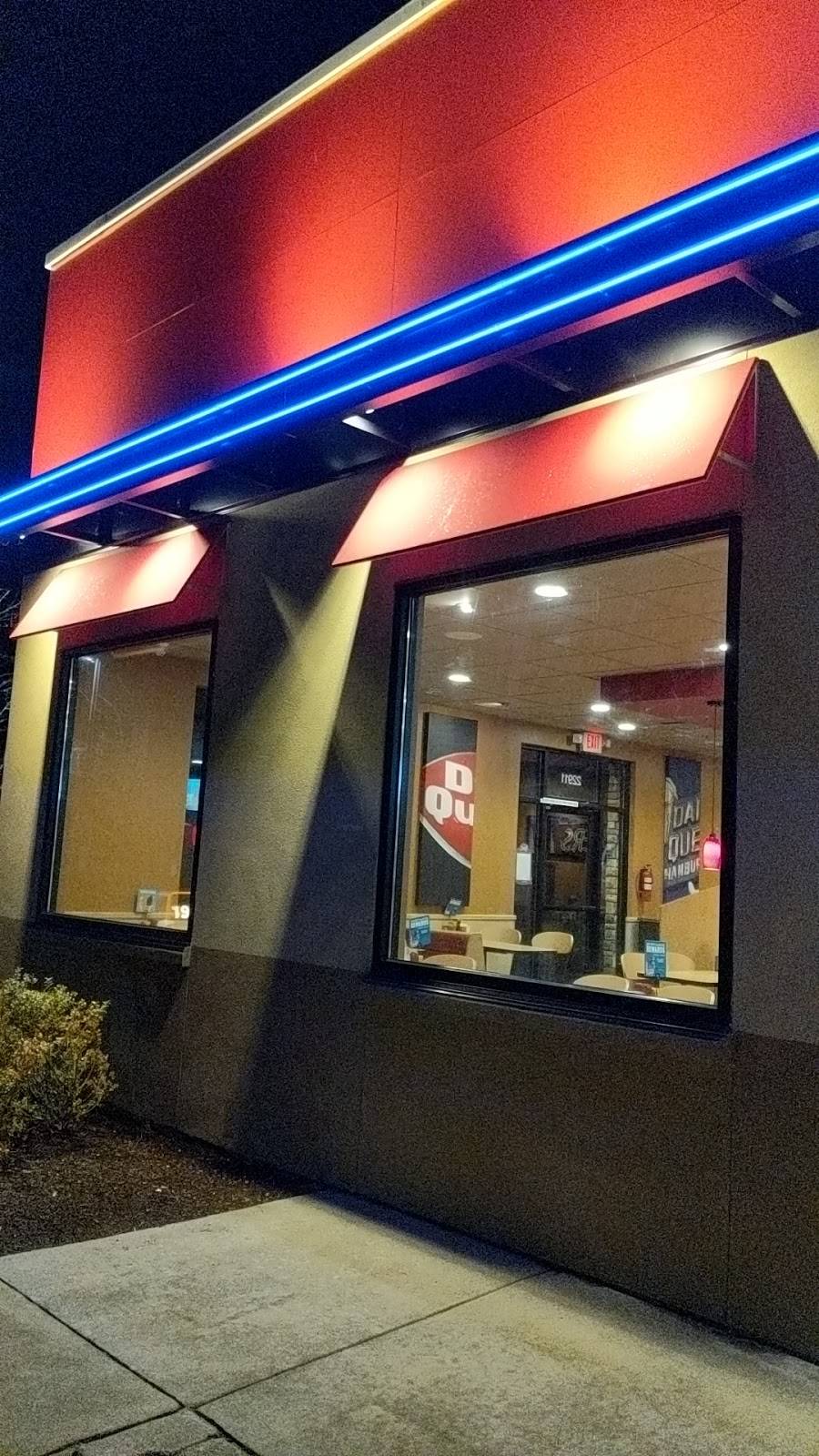 Dairy Queen Grill & Chill | restaurant | 22911 NE 4th St, Sammamish, WA 98074, USA | 4253916866 OR +1 425-391-6866