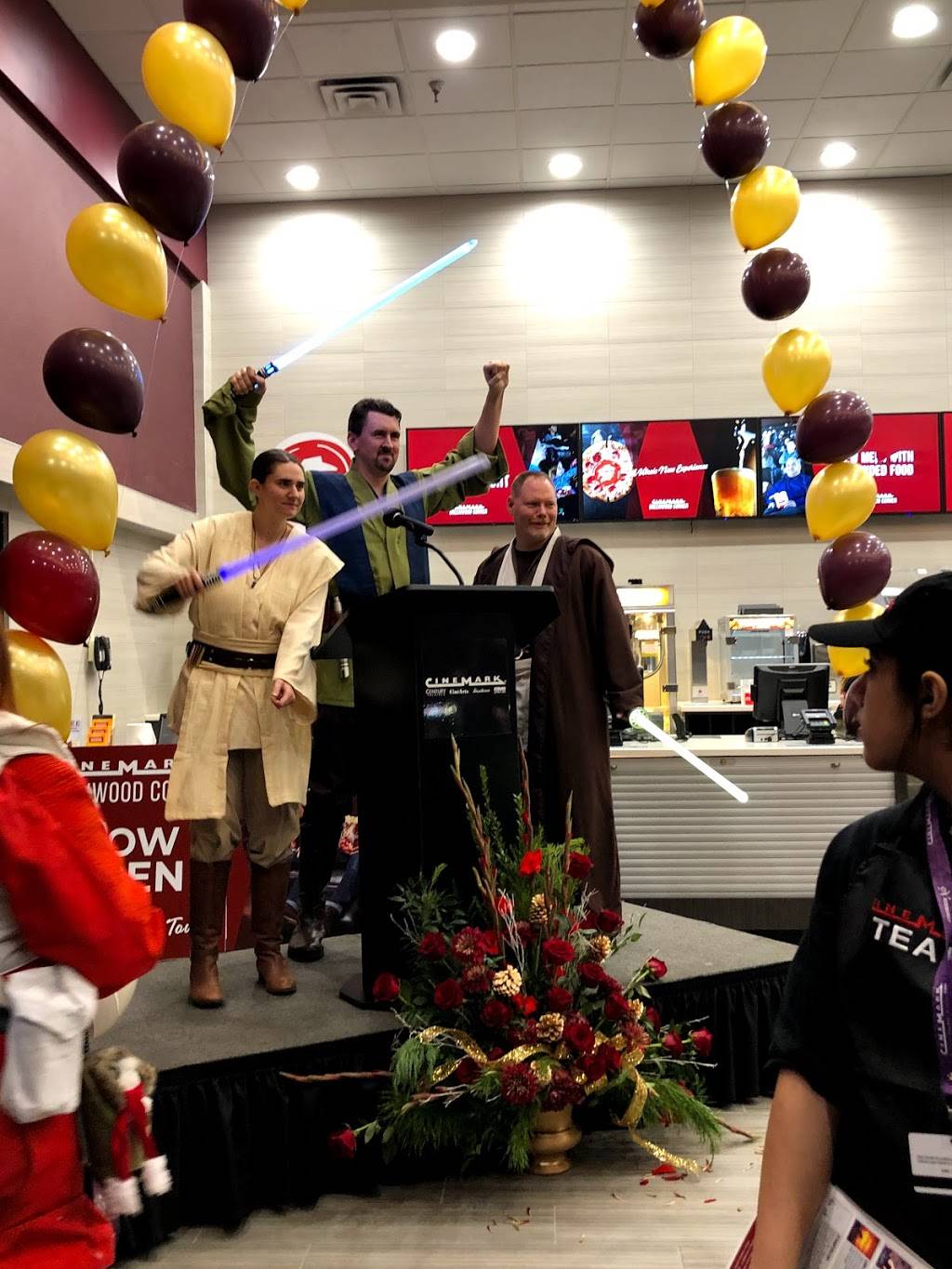 Cinemark Greenwood Corner | meal takeaway | 1848 E Stop 13 Rd, Indianapolis, IN 46227, USA | 3178822685 OR +1 317-882-2685