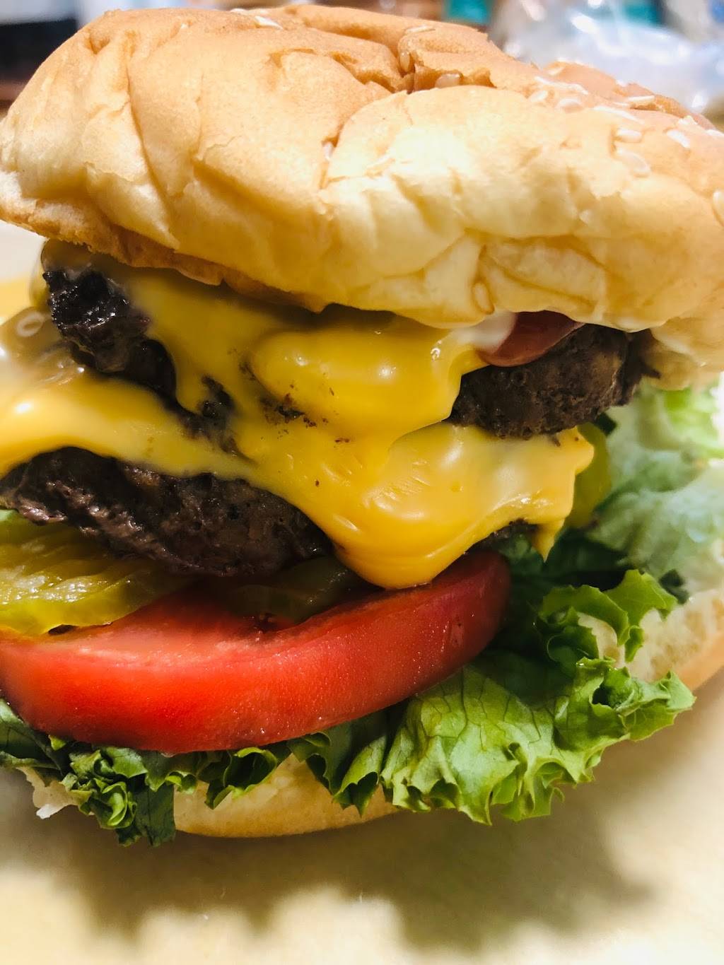 Nettas Coney Island | restaurant | 507 Memorial Dr, Paris, TN 38242, USA | 7313332962 OR +1 731-333-2962