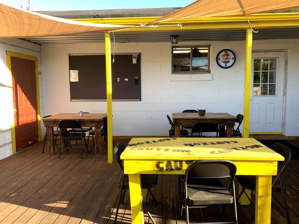 Hard Hat Cafe | restaurant | 1310 Church St NE, Decatur, AL 35601, USA | 2565805260 OR +1 256-580-5260