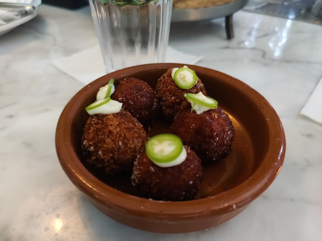 Estelle | restaurant | 1806 St Clair Ave, St Paul, MN 55105, USA | 6513309648 OR +1 651-330-9648