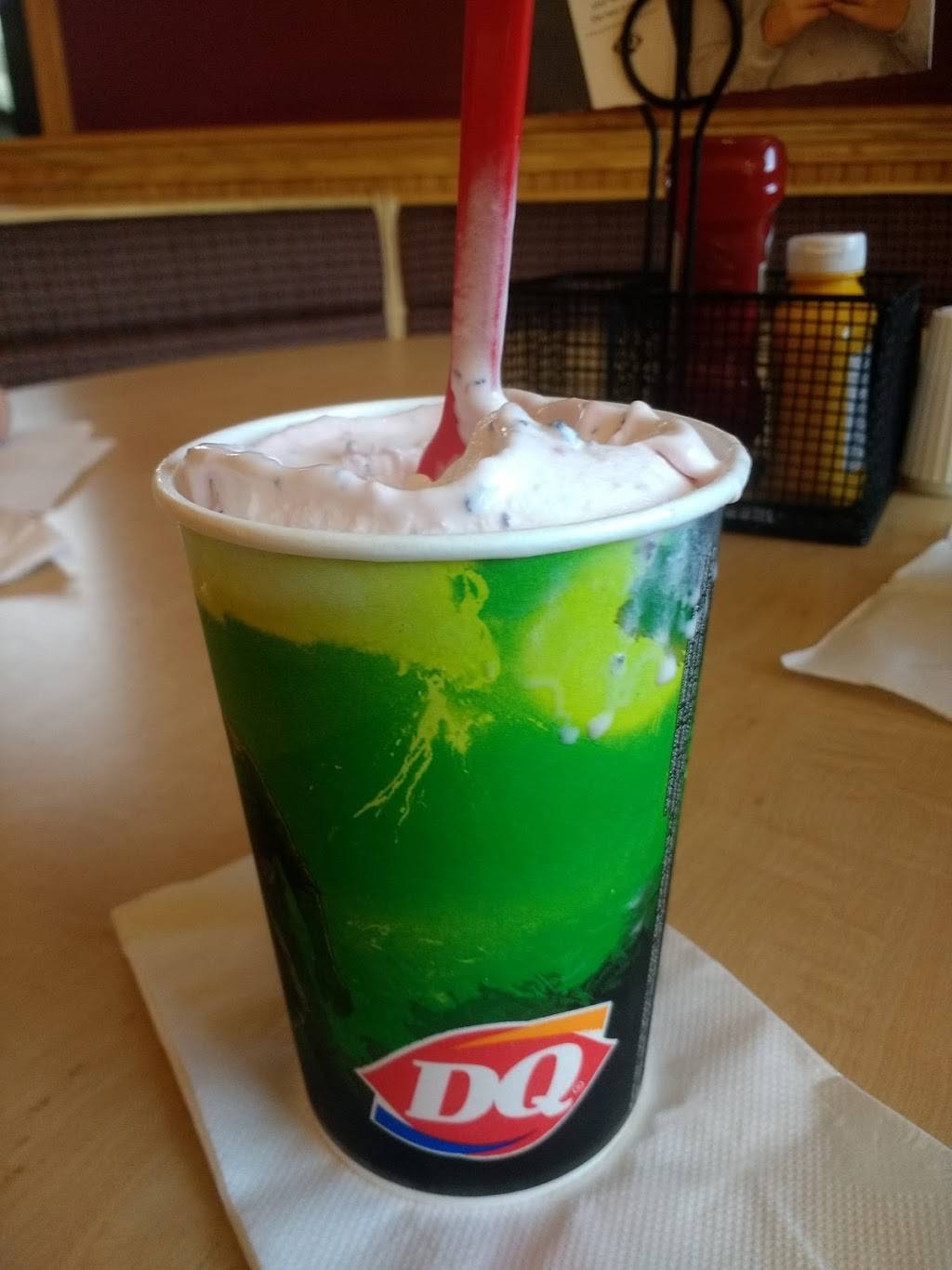 Dairy Queen | restaurant | 262 S N Market St, East Palestine, OH 44413, USA | 3304262652 OR +1 330-426-2652